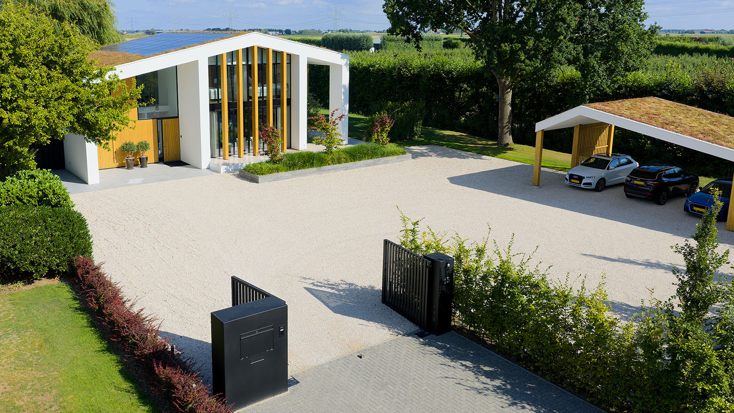 Luchtfoto van stedelijk gebied gemaakt door gecertificeerd dronepiloot