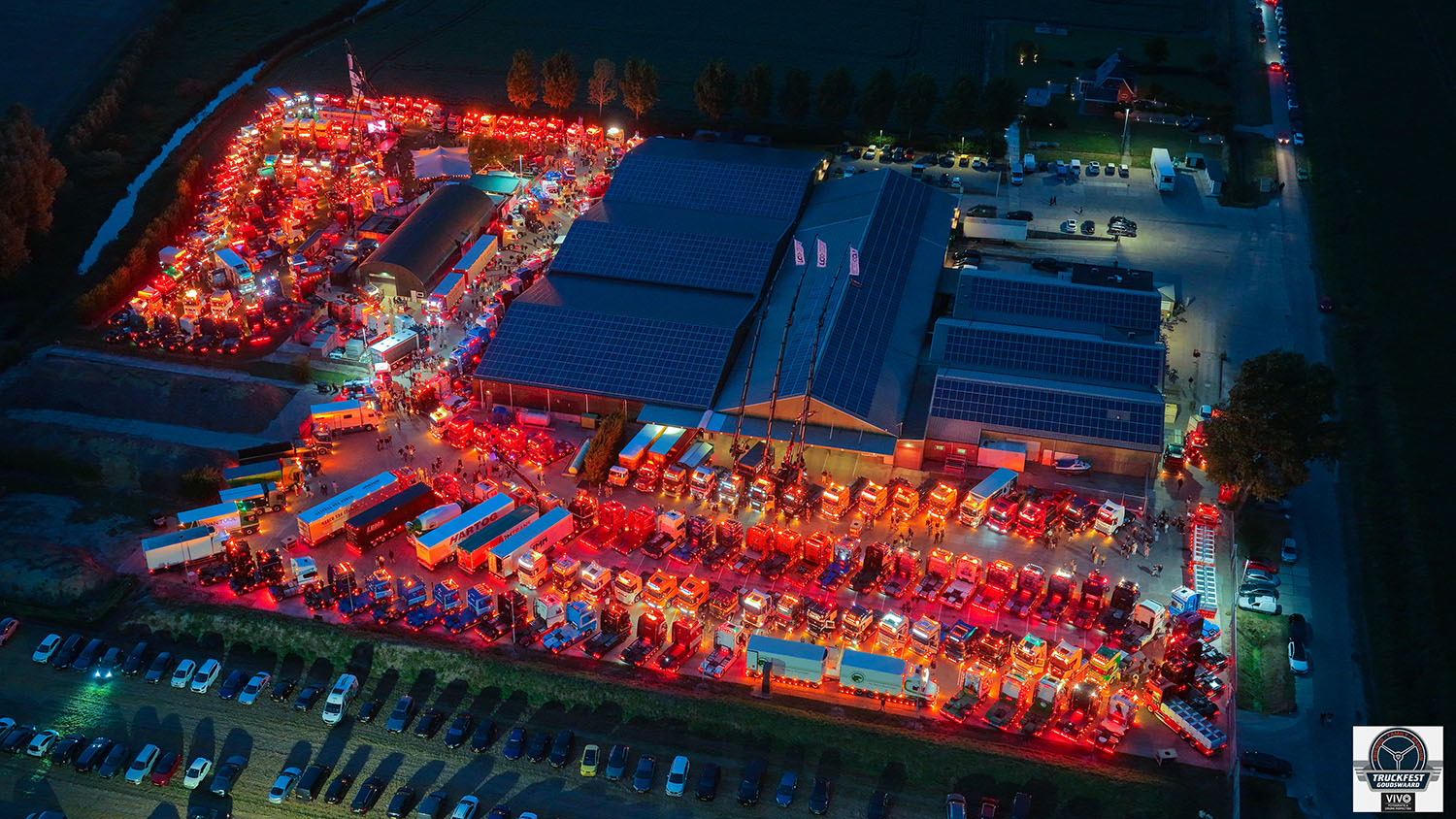 Dronefoto van bedrijventerrein in hoge resolutie